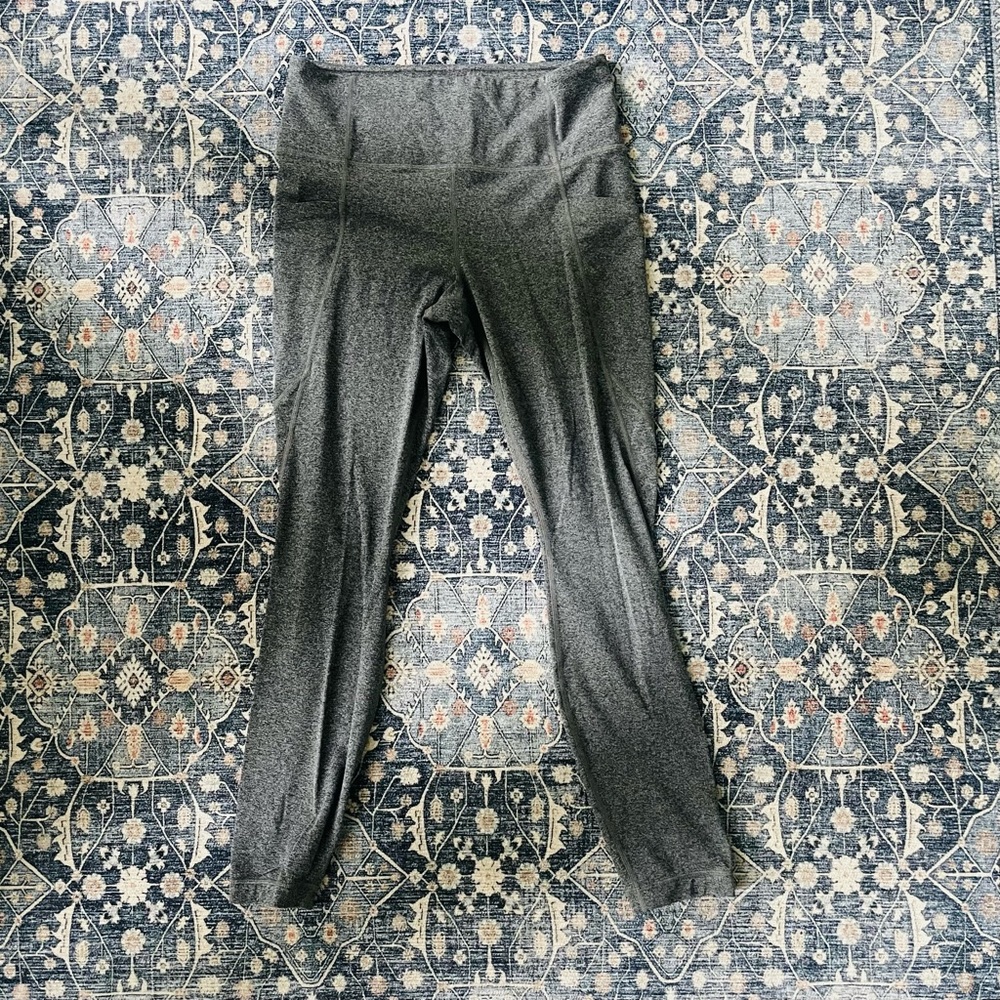 Athleta Salutation Stash Tights - Medium - image 1